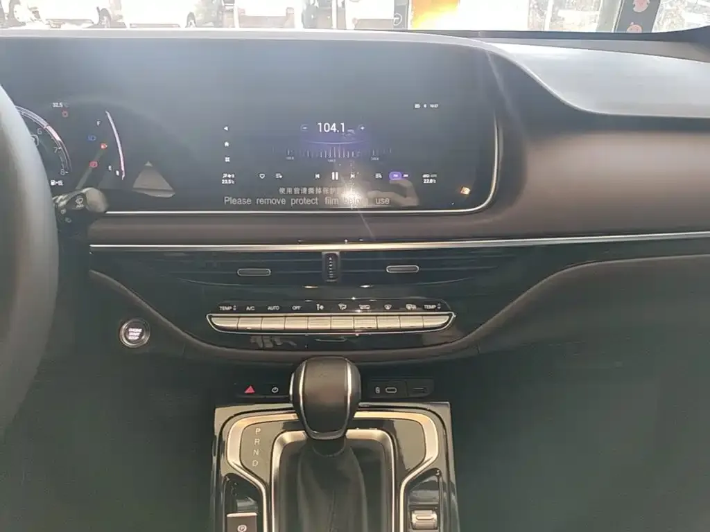 GAC Motor Trumpchi M6 — фото 2