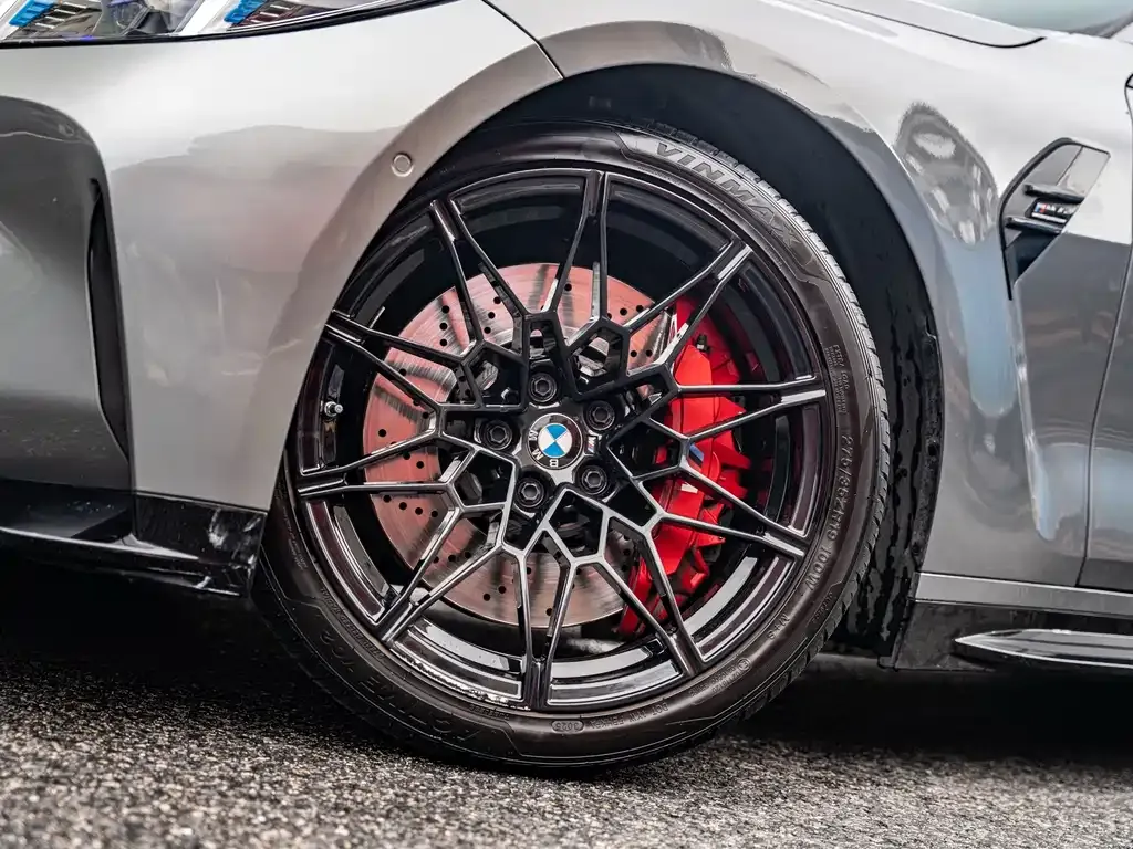 BMW M4 — фото 7