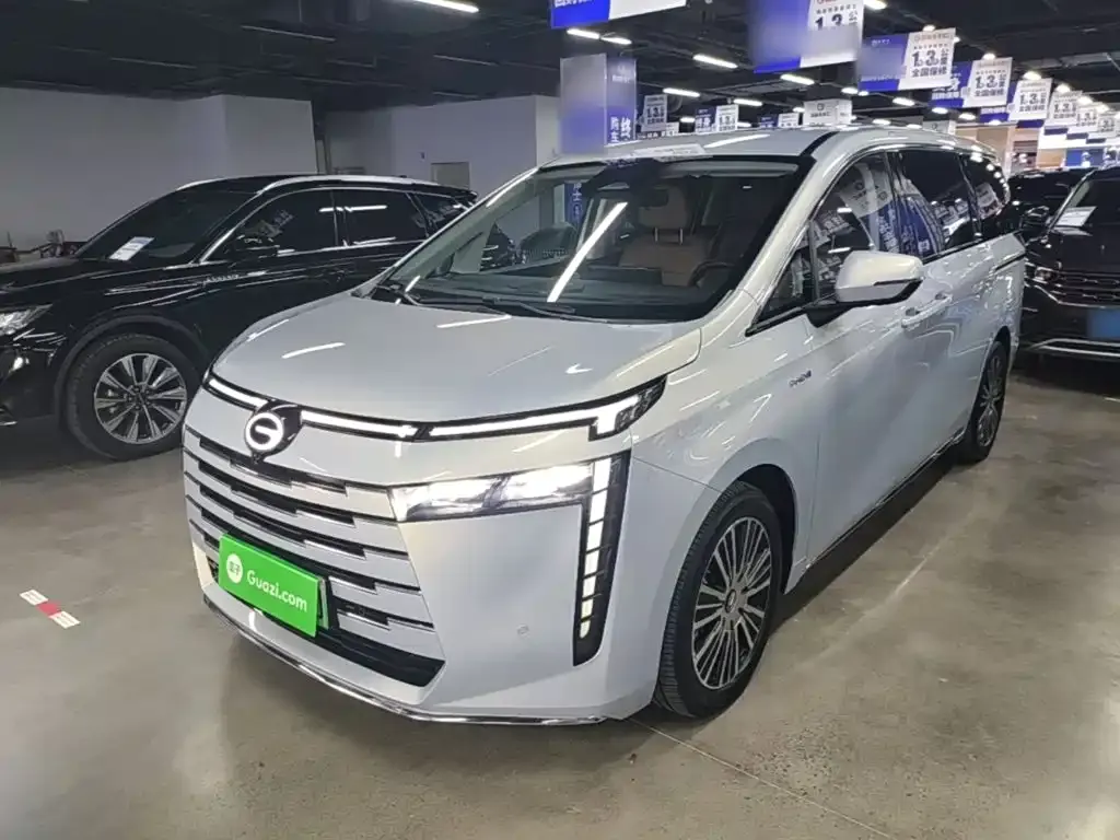 GAC Motor 传祺E8 PHEV — фото 2