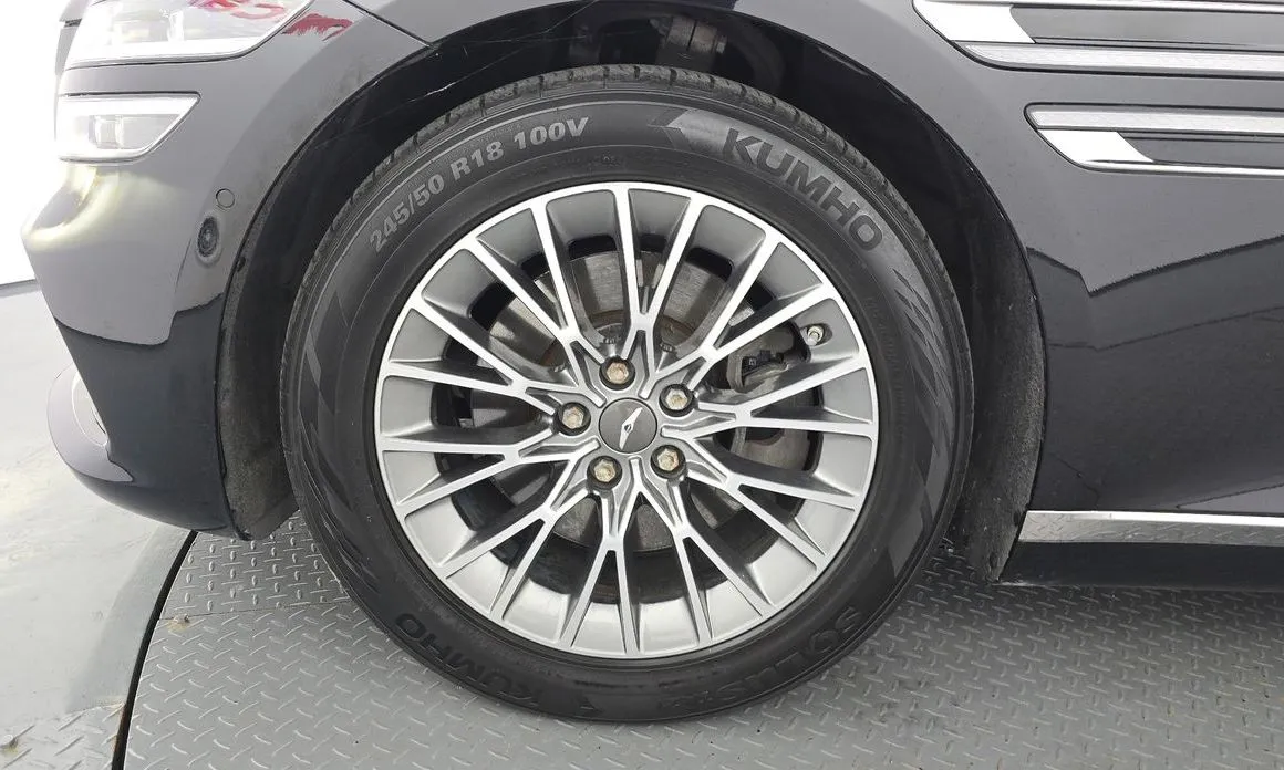 Genesis G80 — фото 10