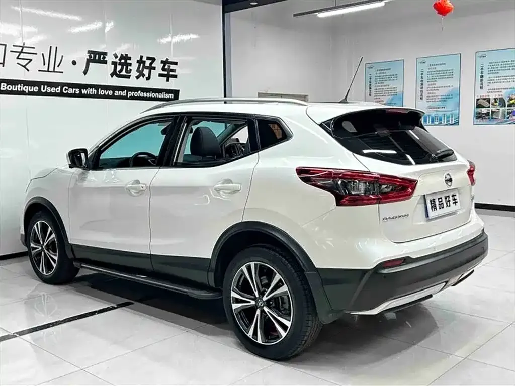 Nissan Qashqai — фото 2