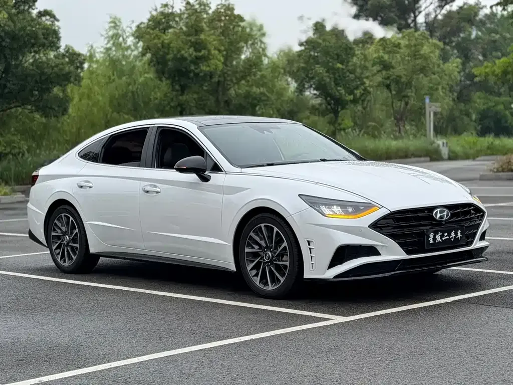 Hyundai Sonata — фото 8
