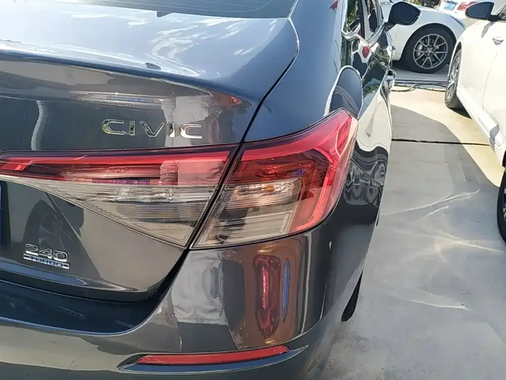 Honda Civic — фото 2