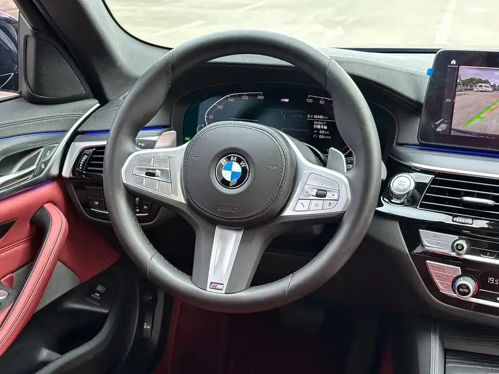BMW 5 Series — фото 2
