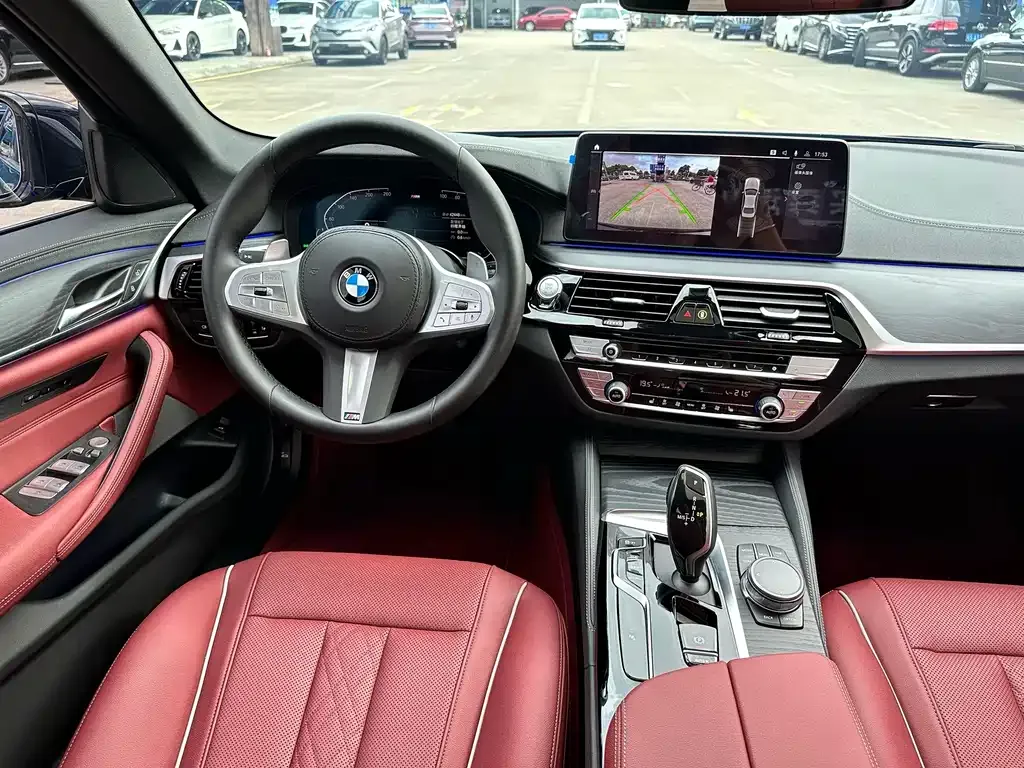 BMW 5 Series — фото 10