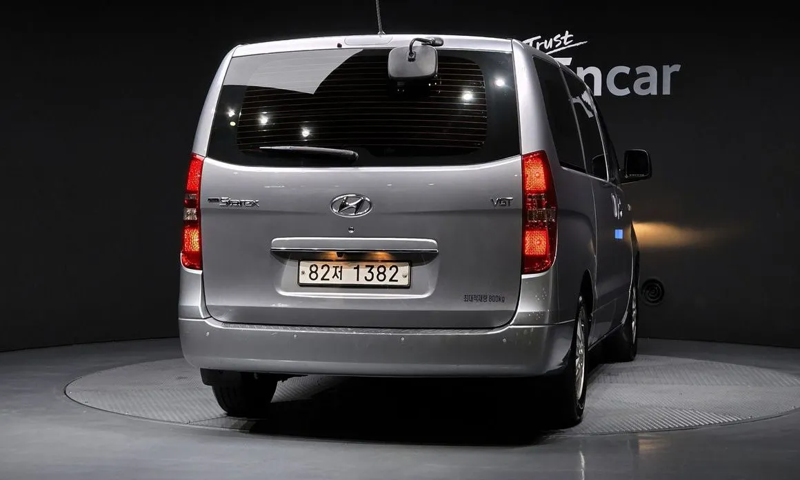 Hyundai Starex — фото 4