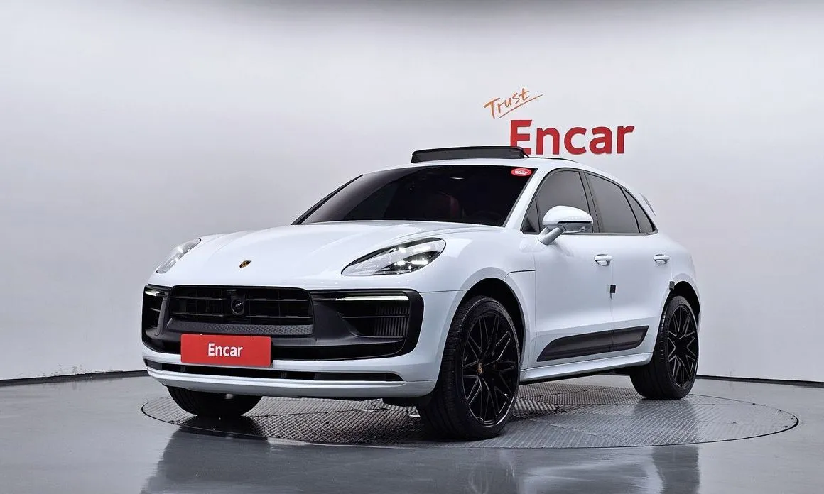 Porsche Macan — фото 1