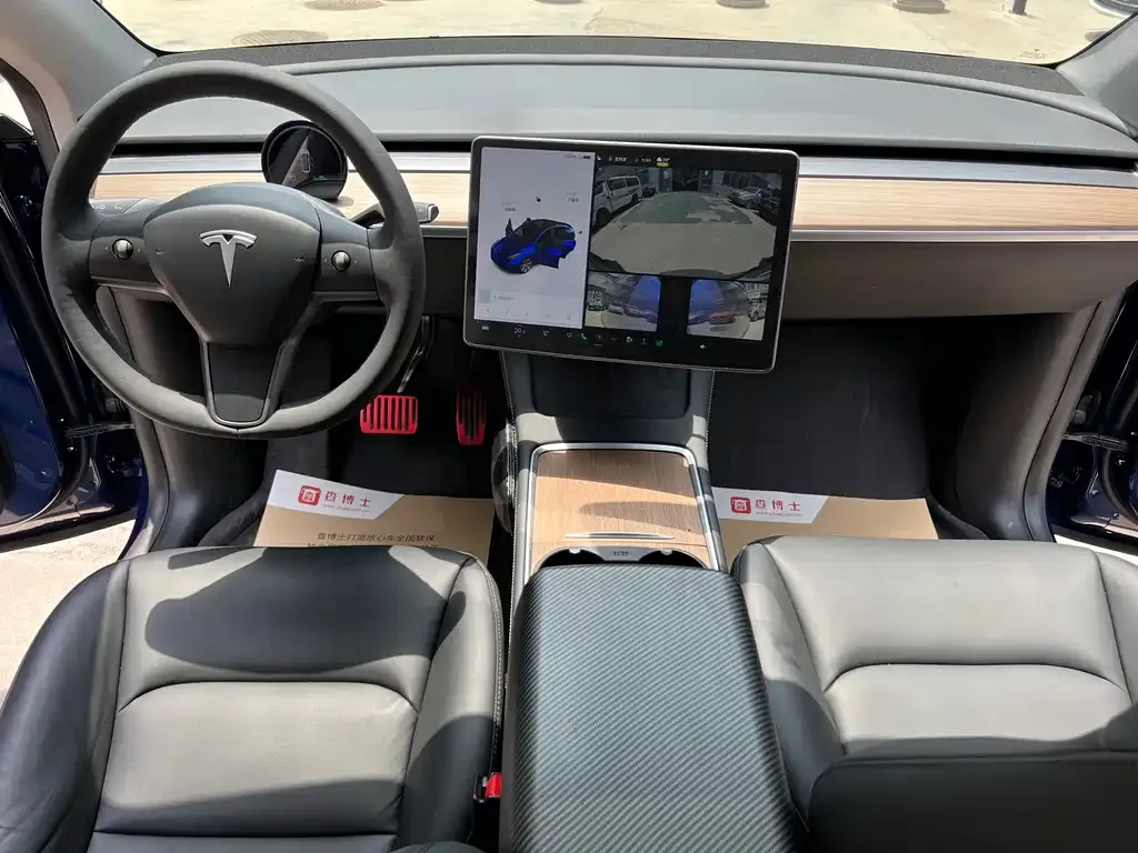 Tesla Model Y — фото 5