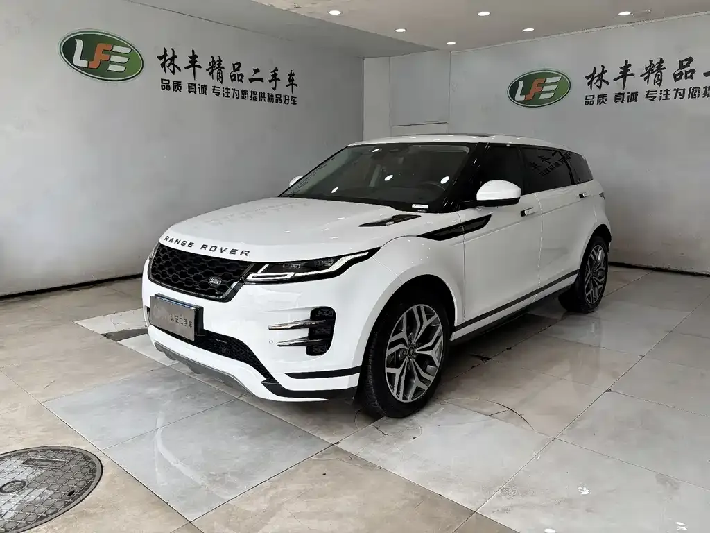 Land Rover Evoque — фото 1