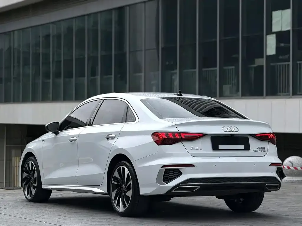 Audi A3 2024 из CN, фото 5