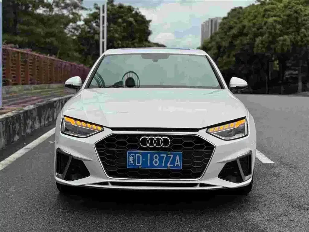 Audi A4L — фото 6