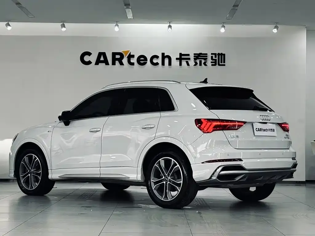 Audi Q3 — фото 8