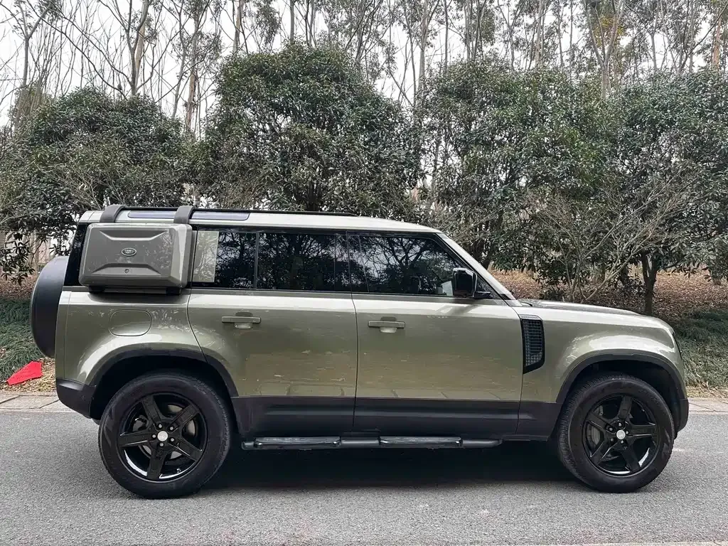 Land Rover Defender — фото 10