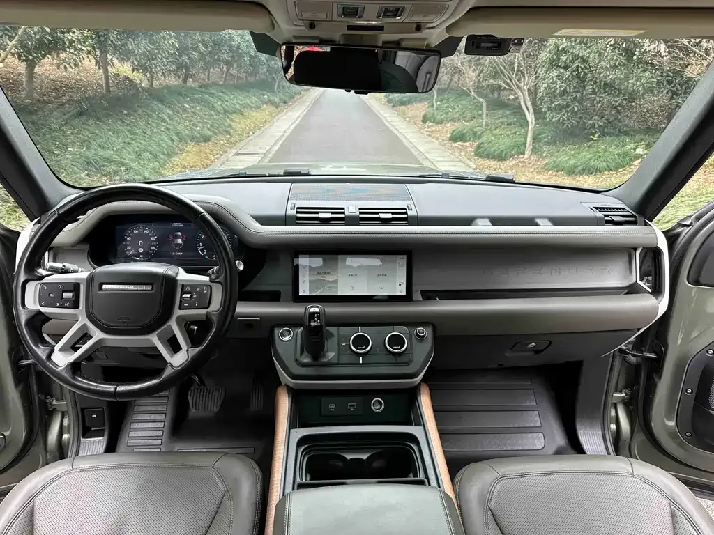 Land Rover Defender — фото 2