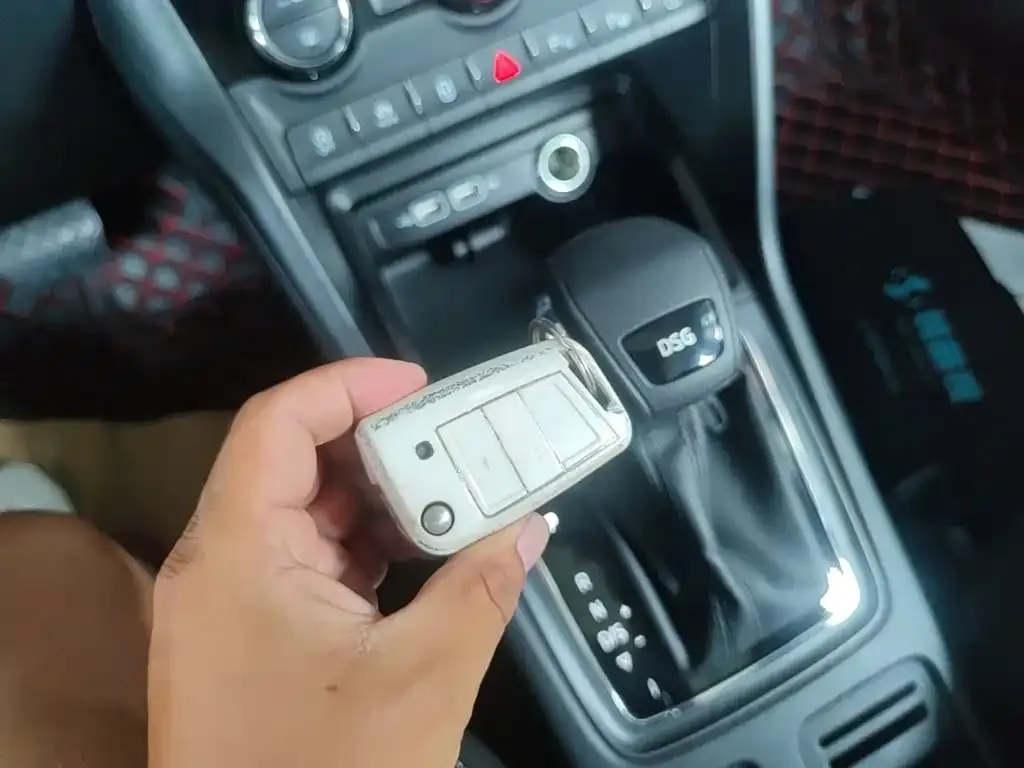 Skoda Karoq 2021 из CN, фото 9