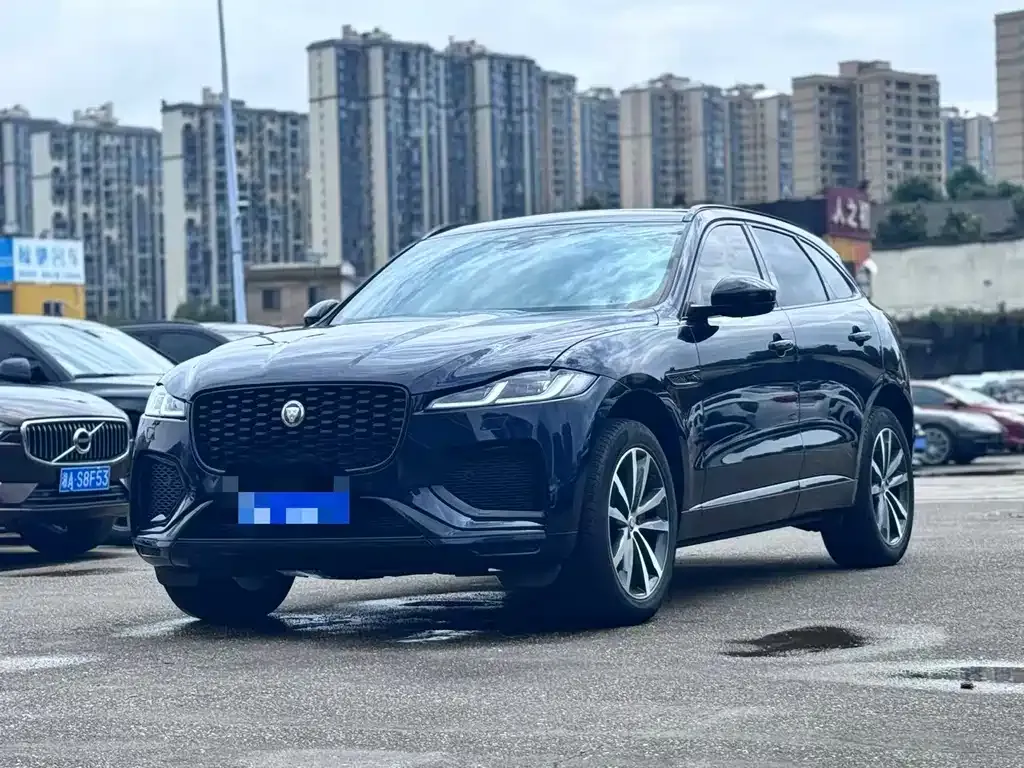 Jaguar F-PACE