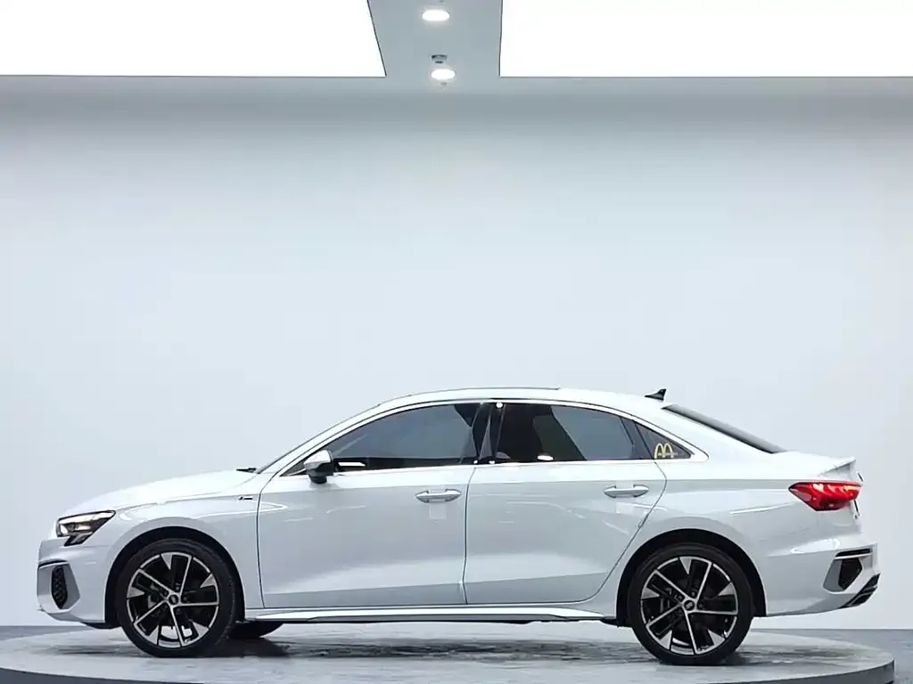 Audi A3 — фото 5