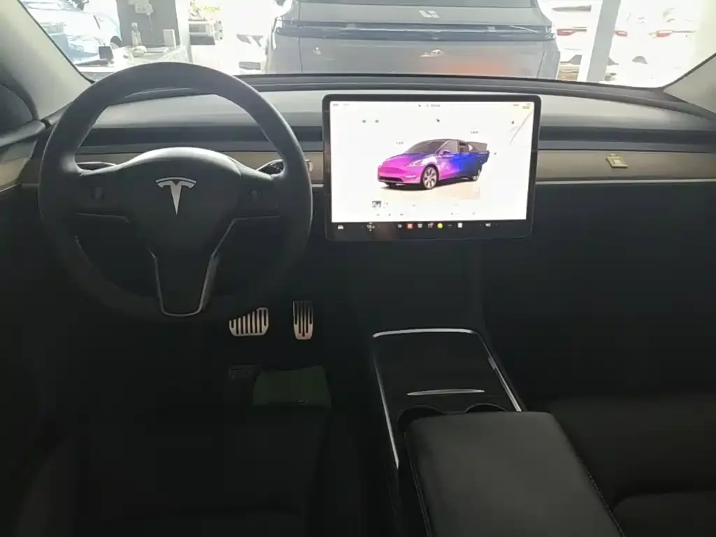 Tesla Model Y — фото 3