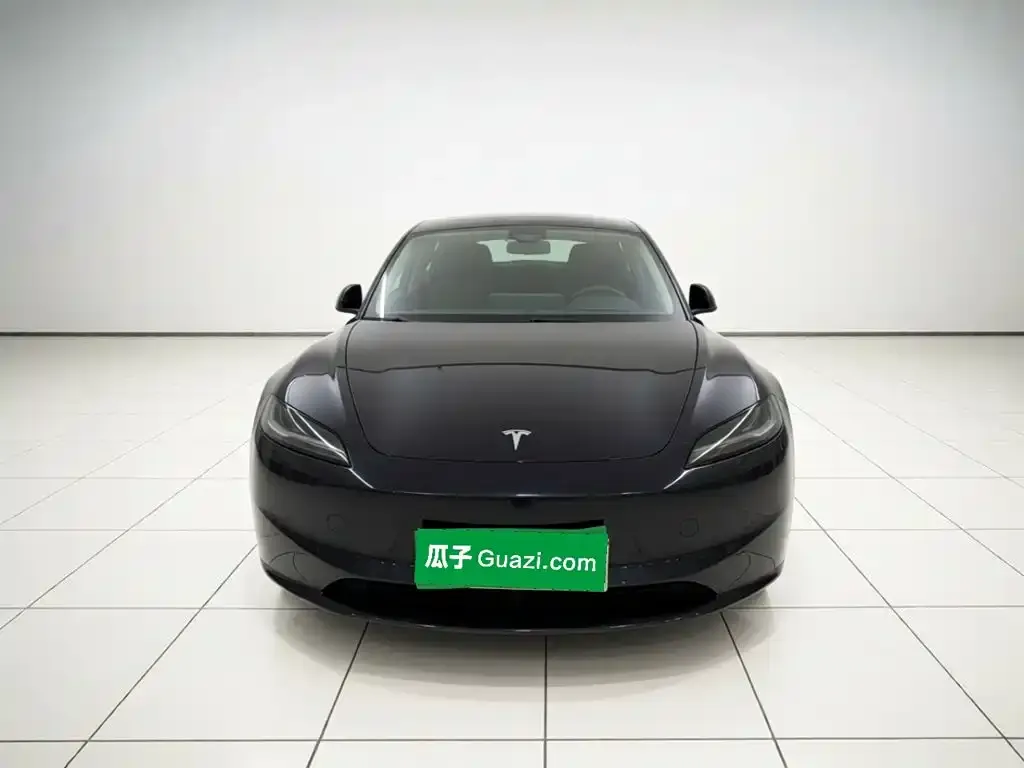 Tesla Model 3 — фото 3