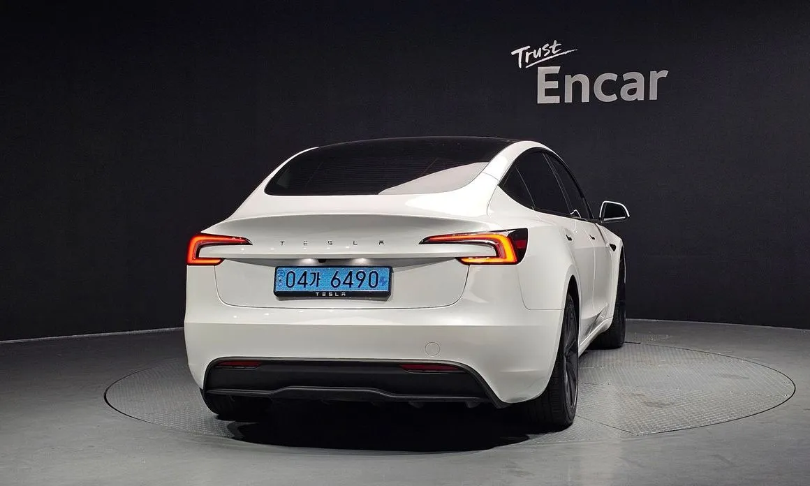 Tesla Model 3 2024 из KR, фото 4