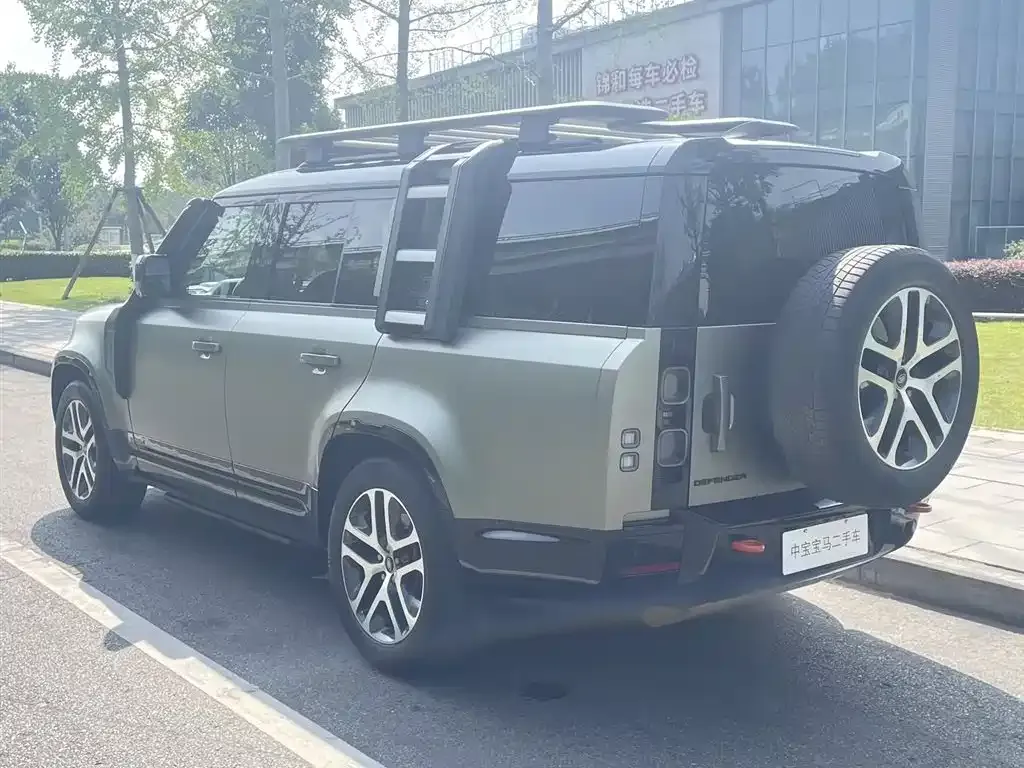 Land Rover Defender — фото 2
