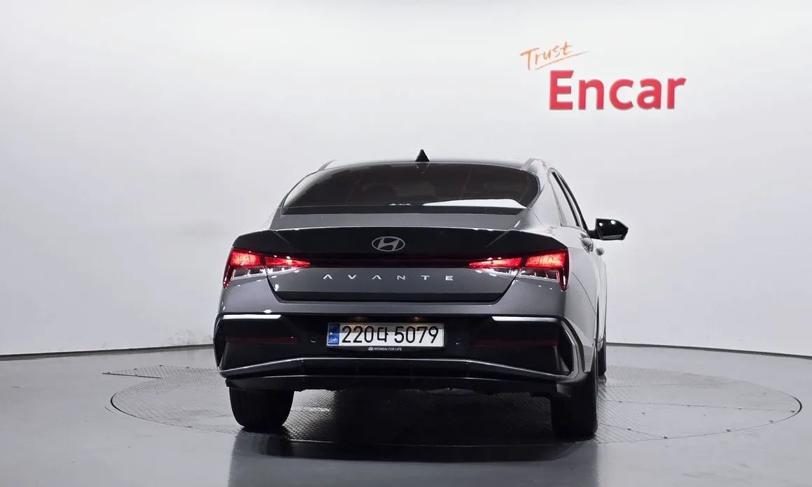 Hyundai AVANTE — фото 2