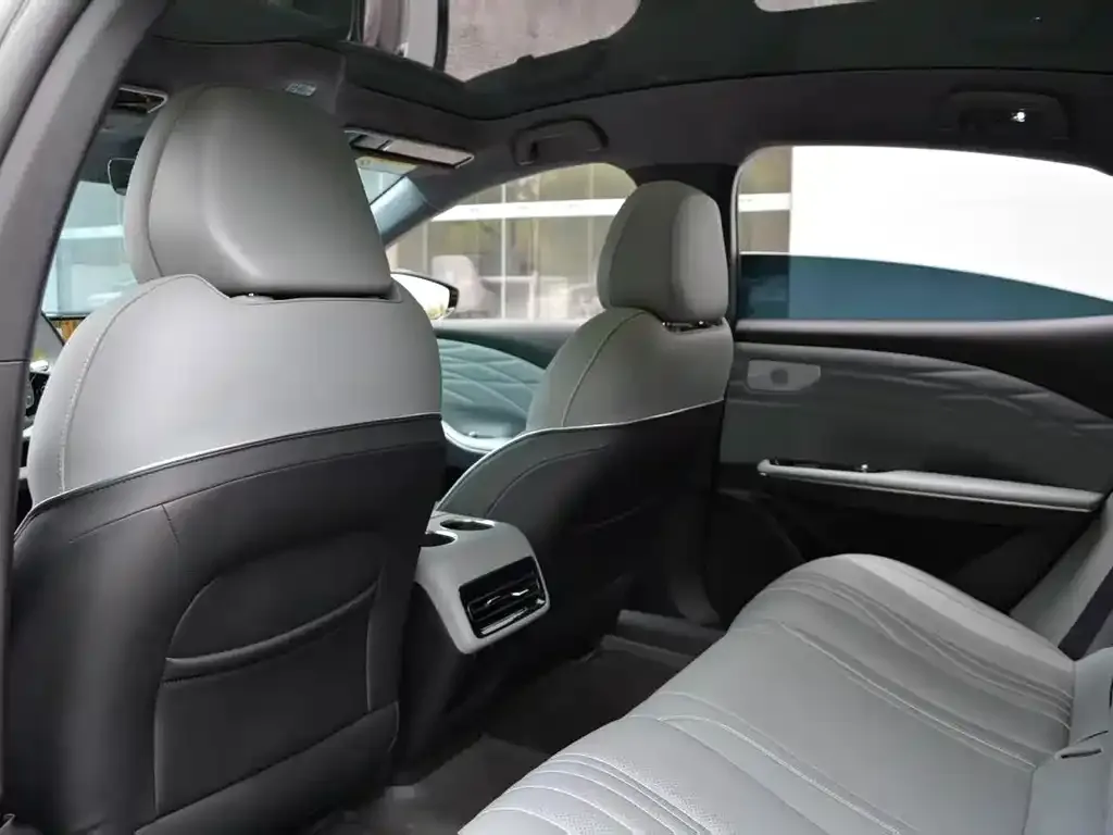 Geely Galaxy E8 2024 из CN, фото 3