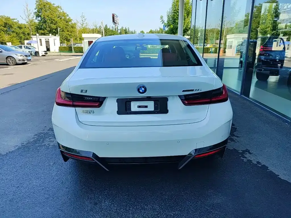BMW i3 — фото 9