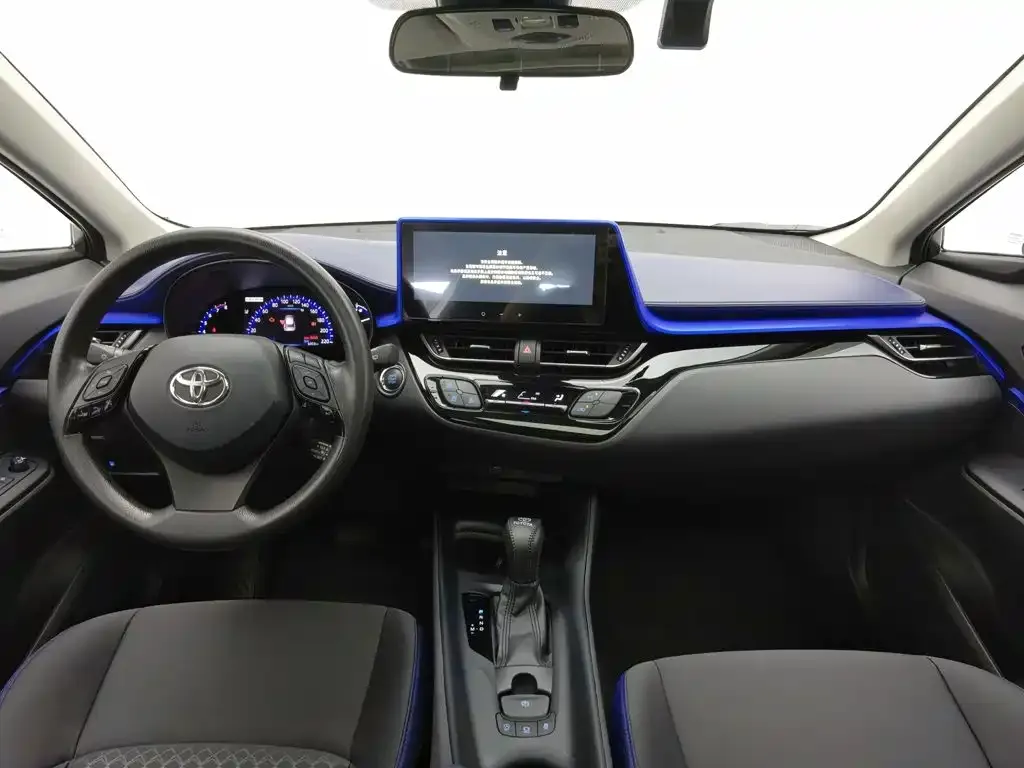 Toyota C-HR 2023 из CN, фото 4