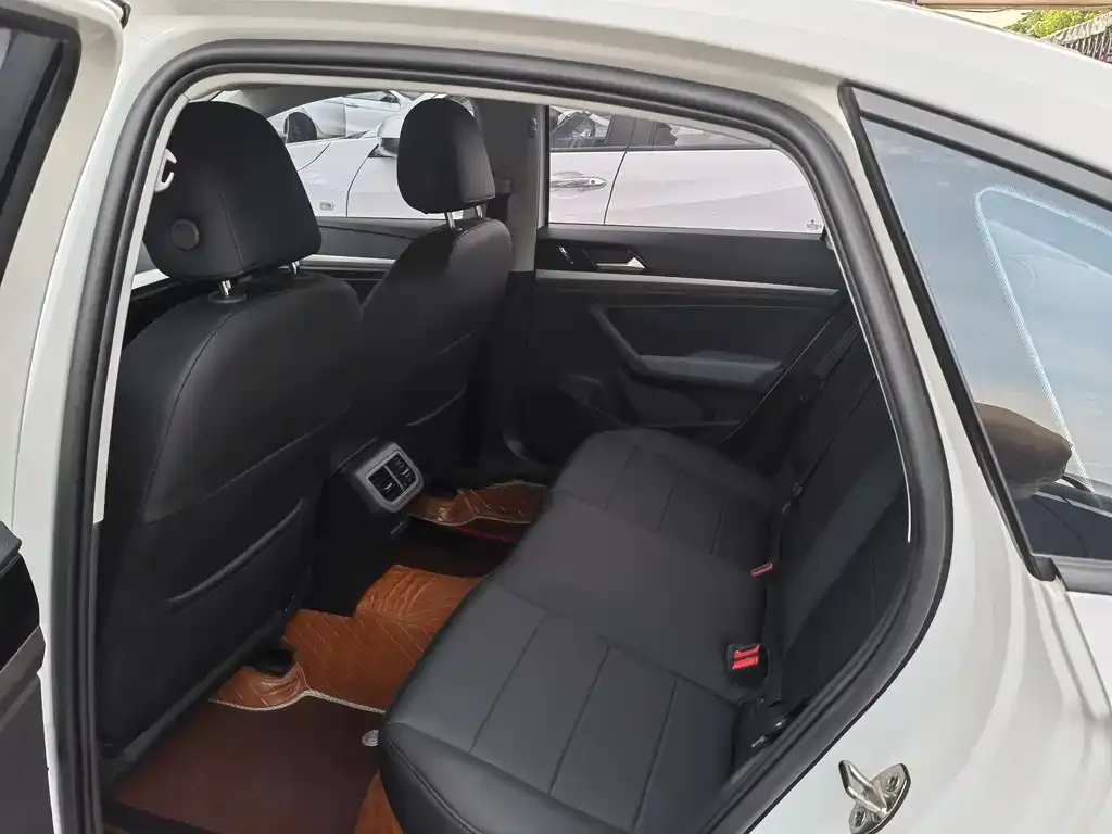 Volkswagen Lavida 2024 из CN, фото 2