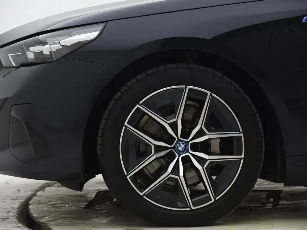 BMW i5 2024 из CN, фото 10