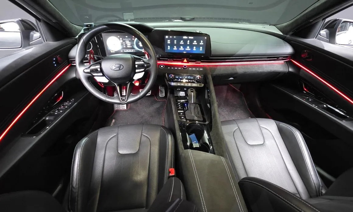 Hyundai AVANTE — фото 4