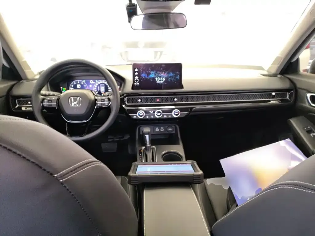 Honda Civic — фото 2