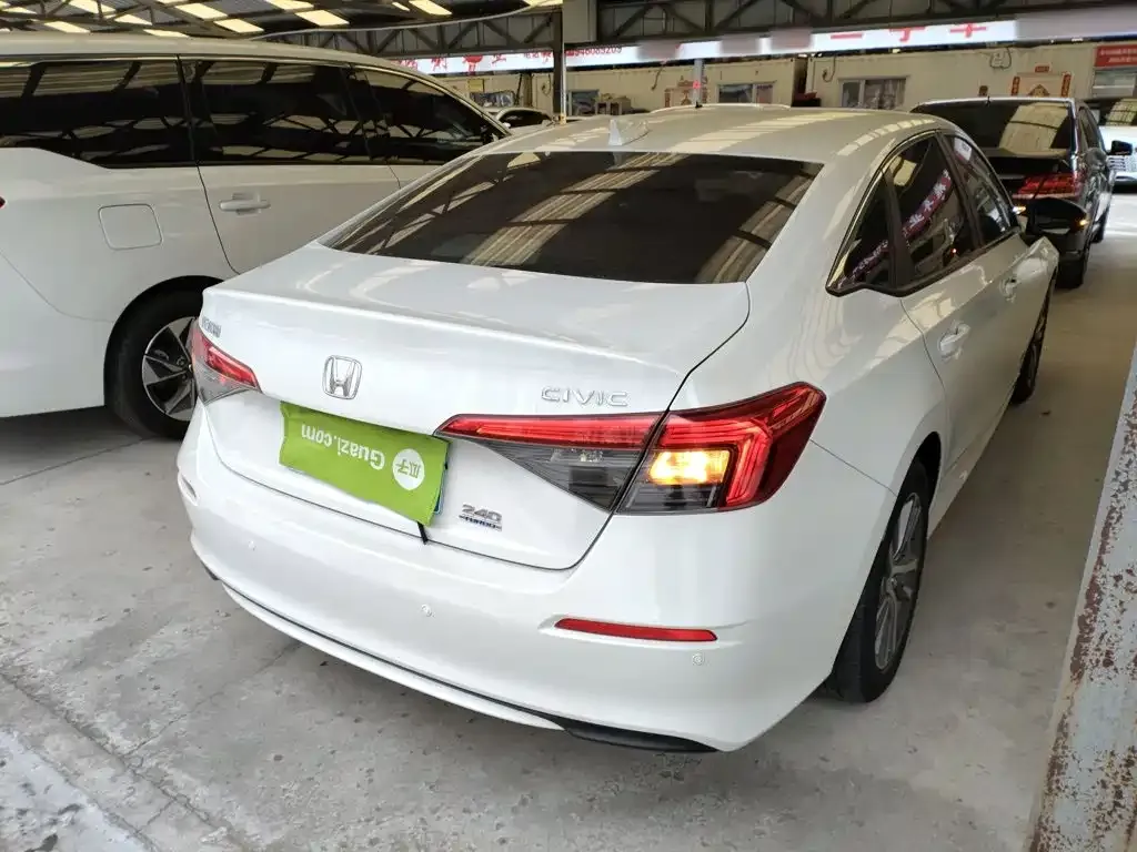 Honda Civic — фото 6