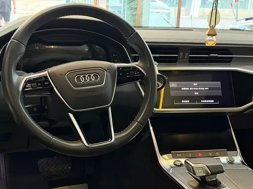 Audi A6L — фото 2