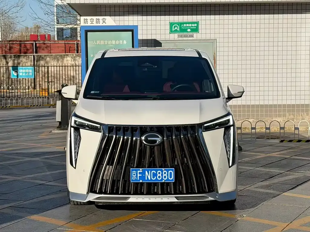 GAC Motor Trumpchi M8 — фото 8