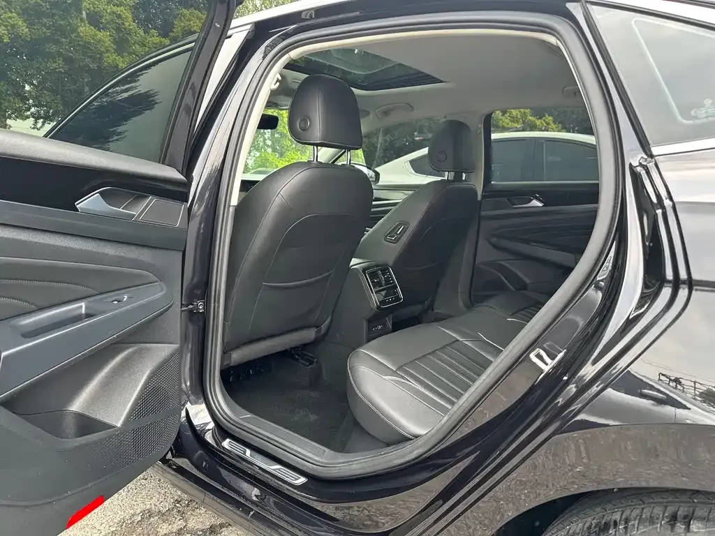 Volkswagen Passat — фото 3
