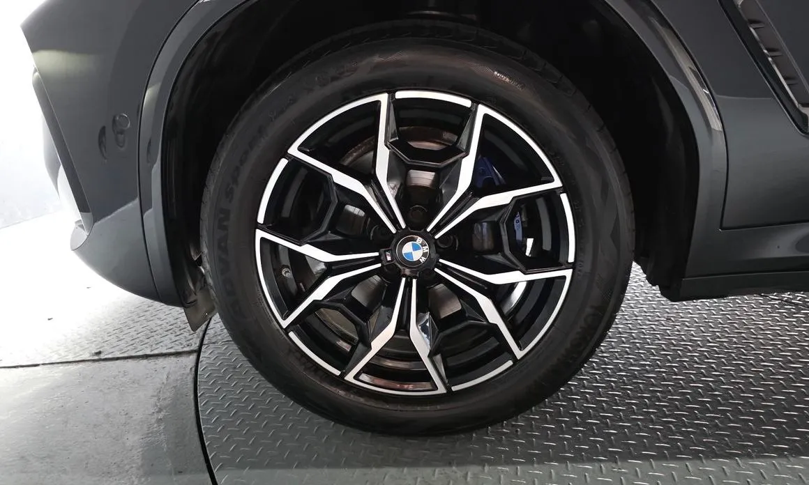 BMW X3 — фото 9