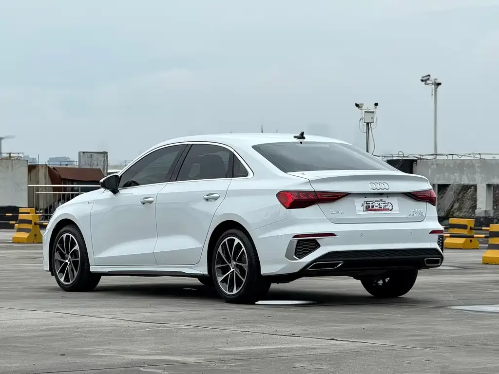 Audi A3 — фото 3