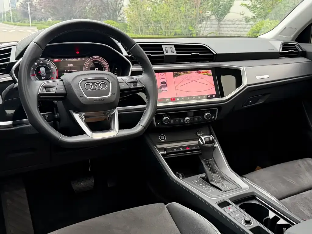 Audi Q3 — фото 8