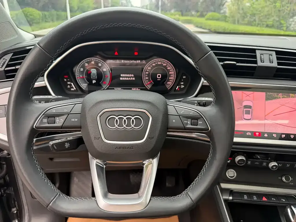 Audi Q3 — фото 9