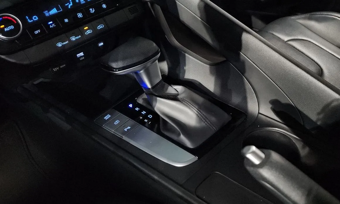 Hyundai AVANTE — фото 9