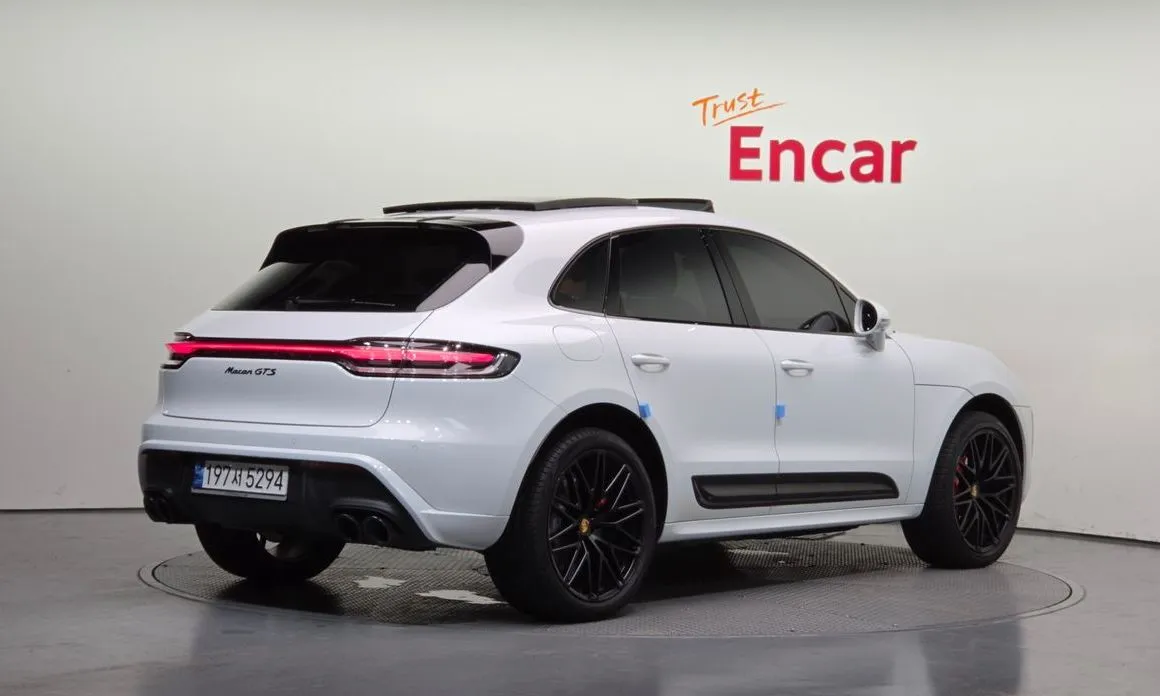 Porsche Macan — фото 4