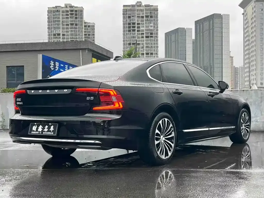 Volvo S90 — фото 7