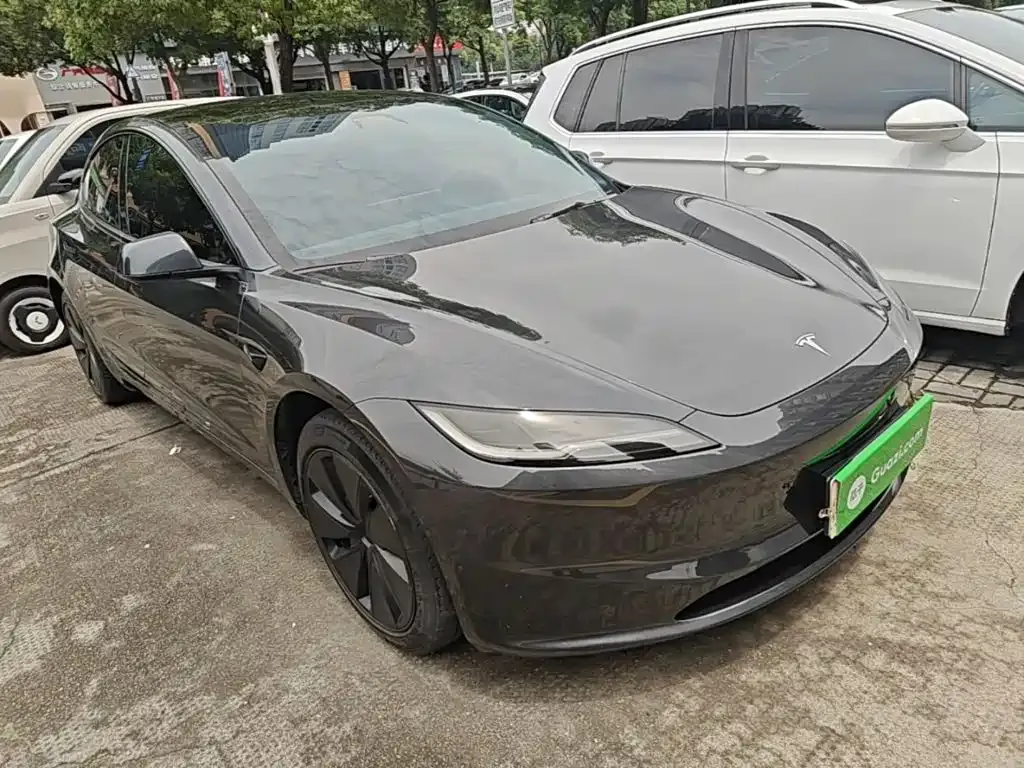 Tesla Model 3 — фото 6