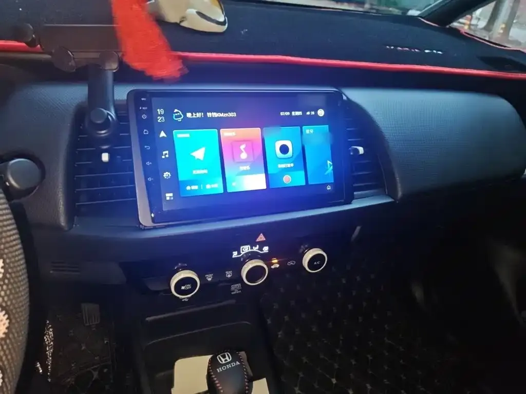 Honda Fit — фото 2