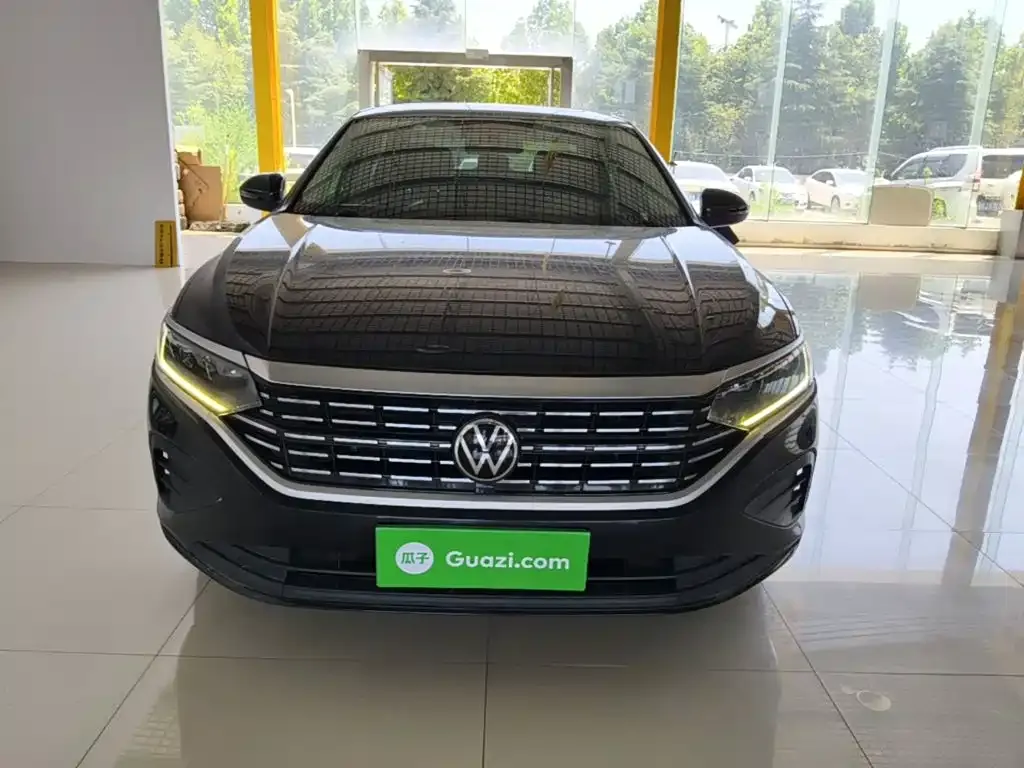 Volkswagen Passat 2023 из CN, фото 3