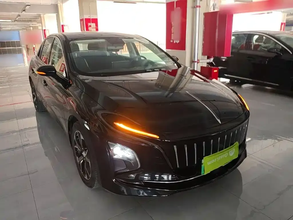 Hongqi E-QM5 — фото 5