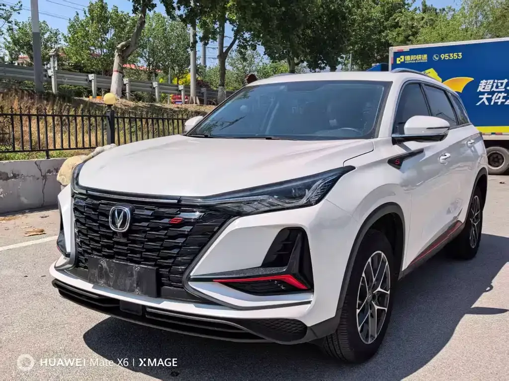 Changan CS75PLUS — фото 1