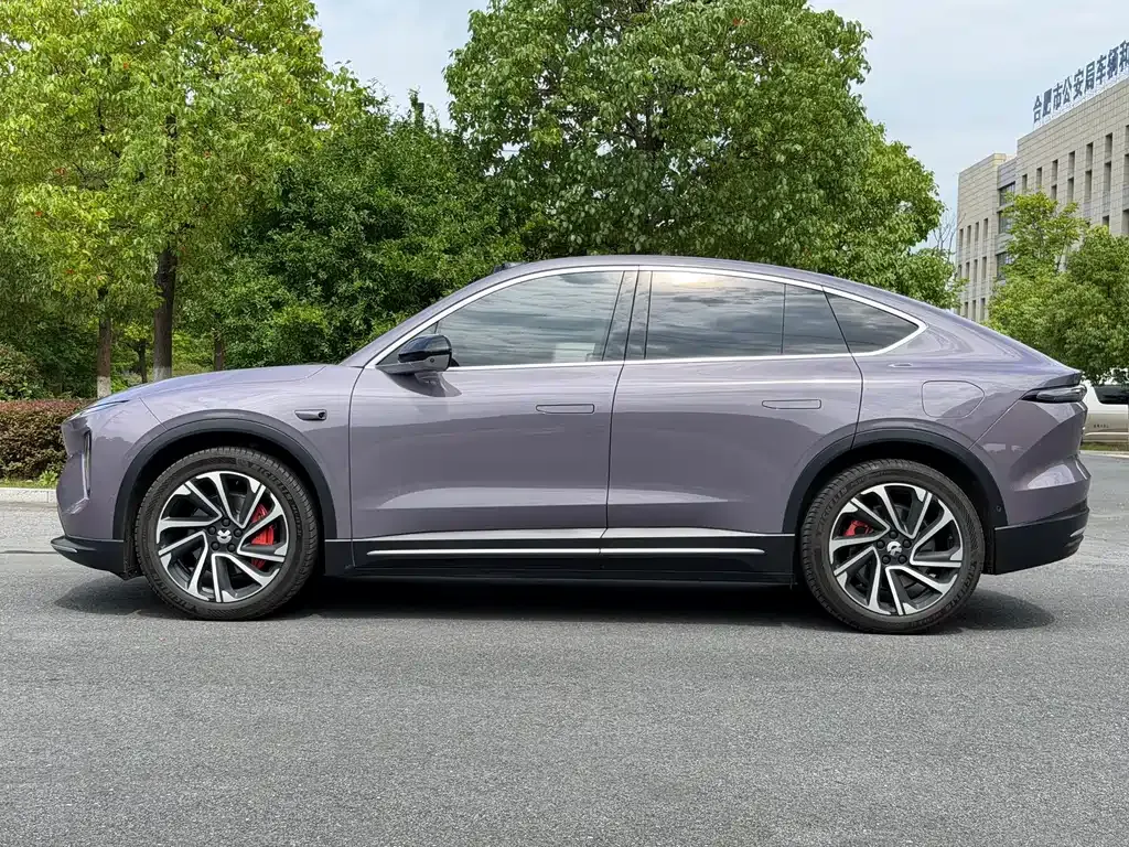 NIO EC6 — фото 8